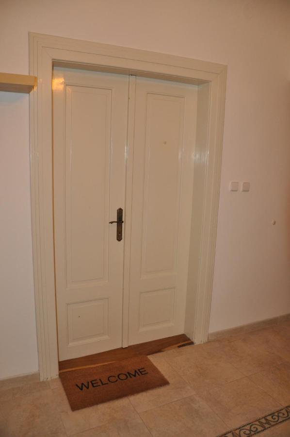 Apartman U Vaclava V Centru Mesta Litomysl Exterior photo